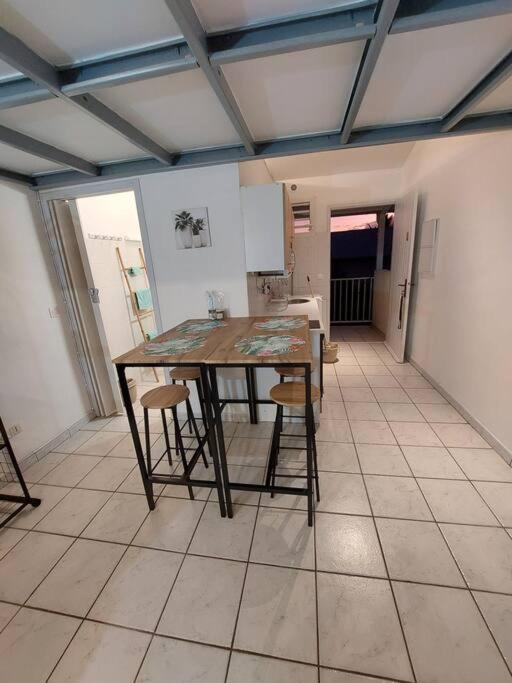 Apartamento Le Ti Papangue Saint Pierre Exterior foto