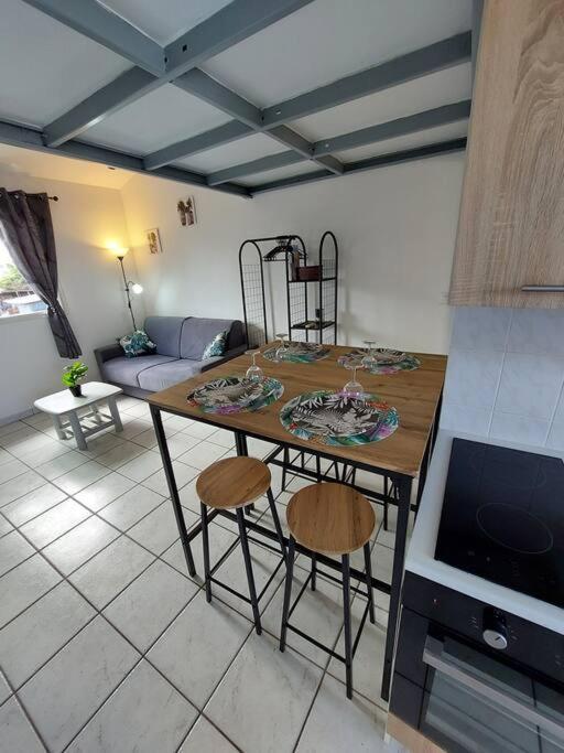 Apartamento Le Ti Papangue Saint Pierre Exterior foto