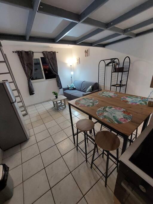 Apartamento Le Ti Papangue Saint Pierre Exterior foto